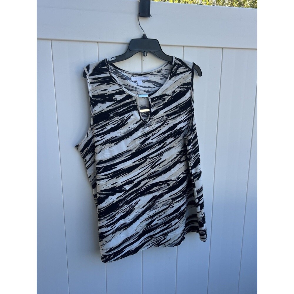 Juniper + Lime Sz 1X Sleeveless Top Blouse Sleeveless Stretchy